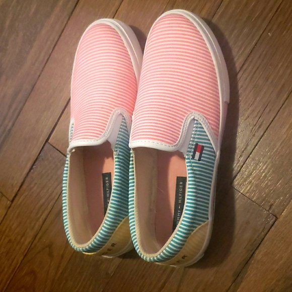 Tommy Hilfiger slip ons  size 8 mutlicolored - Picture 2 of 4